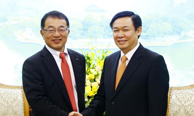 Vizepremierminister Vuong Dinh Hue ist für eine Ausweitung der Investition von Kirin in Vietnam