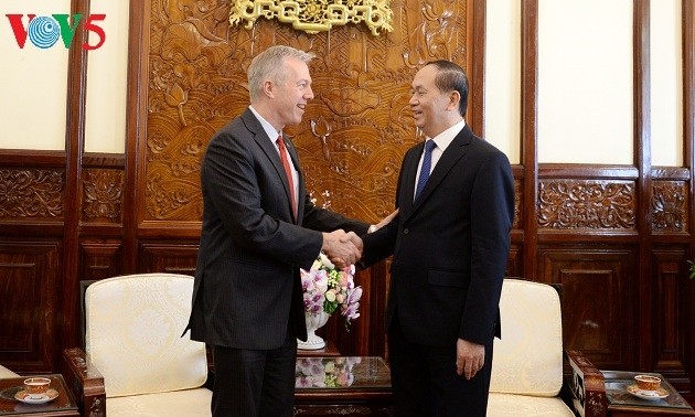  Staatspräsident Tran Dai Quang empfängt US-Botschafter in Vietnam