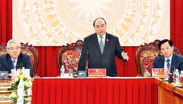 Premierminister Nguyen Xuan Phuc trifft Regierungsinspektoren