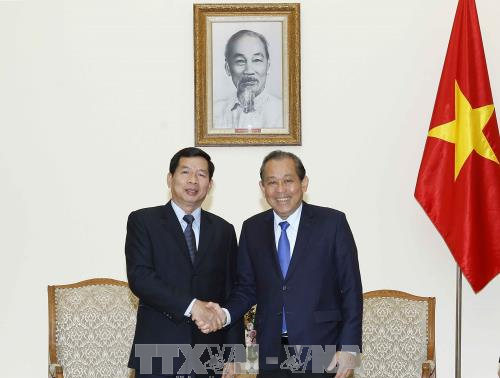 Vizepremierminister Truong Hoa Binh empfängt Vorsitzenden des laotischen Gerichtshofes