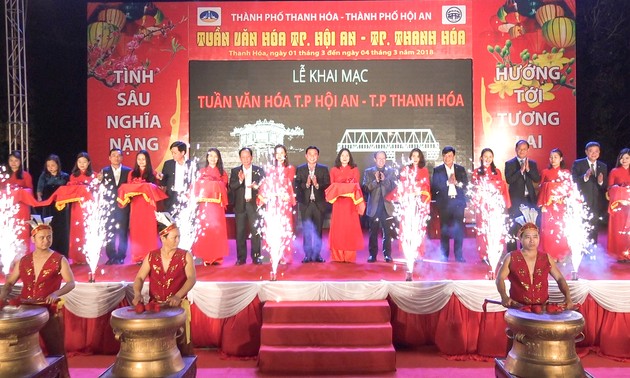 Eröffnung der Kulturwoche in Hoi An und Thanh Hoa