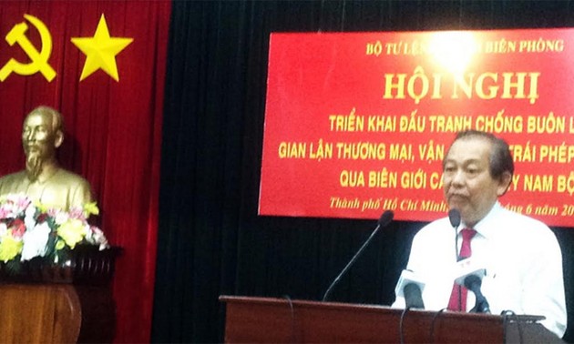 Vizepremierminister Truong Hoa Binh über Kampf gegen illegalen Grenzhandel im Südwesten