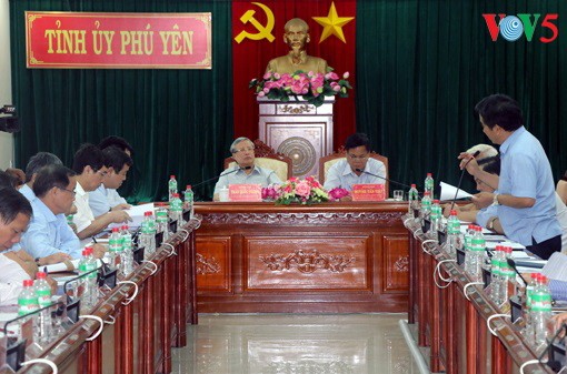 Ständiges Mitglied des Sekretariats der KPV Tran Quoc Vuong besucht Phu Yen