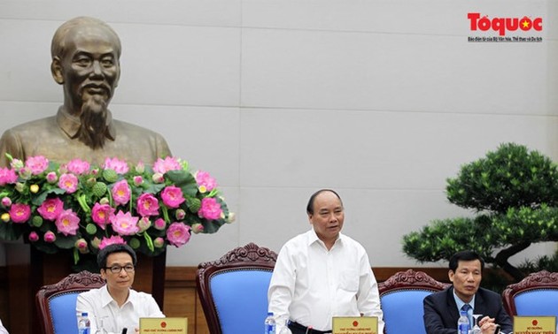 Premierminister Nguyen Xuan Phuc nimmt an Konferenz zum Schutz des Kulturerbes in Vietnam teil