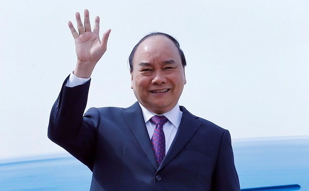Premierminister Nguyen Xuan Phuc nimmt an CIIE 2018 teil