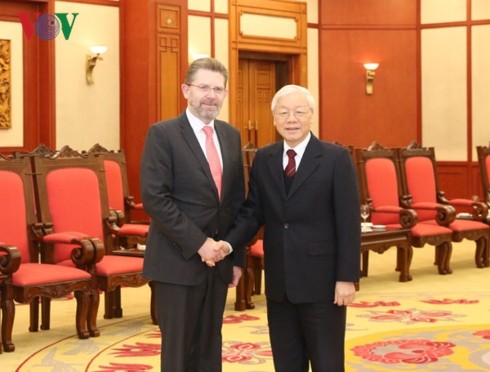 KPV-Generalsekretär, Staatspräsident Nguyen PhuTrong empfängt Vorsitzenden des australischen Senats