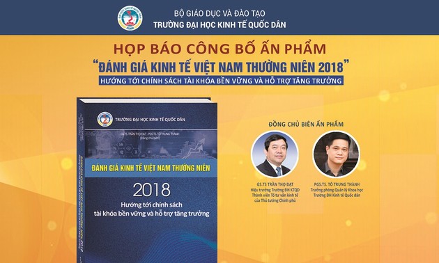Forum und Veröffentlichung des jährlichen Berichts über vietnamesische Wirtschaft