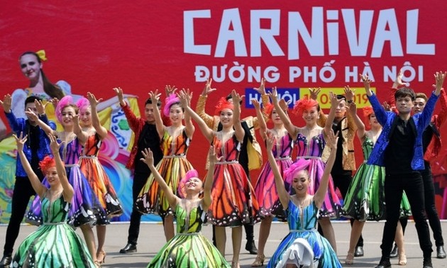 Beeindruckende Momente beim Karneval in Hanoi
