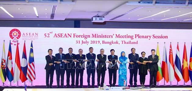 ASEAN-Außenminister betonen Ostmeerproblem auf Konferenz mit chinesischem Amtskollegen