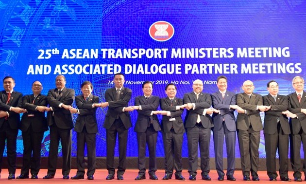 Eröffnung der Verkehrsminister der ASEAN (ATM25)