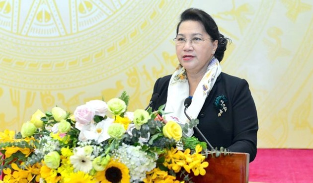 Parlamentspräsidentin Nguyen Thi Kim Ngan nimmt an Konferenz des Zentralkomitees der vaterländischen Front teil