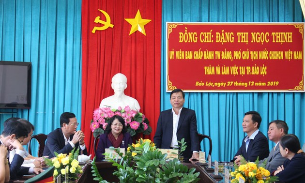 Vizestaatspräsidentin Dang Thi Ngoc Thinh besucht Bao Loc