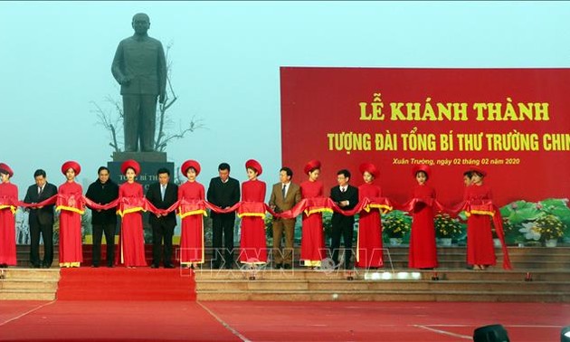 Einweihung der Statue des ehemaligen KPV-Generalsekretärs Truong Chinh
