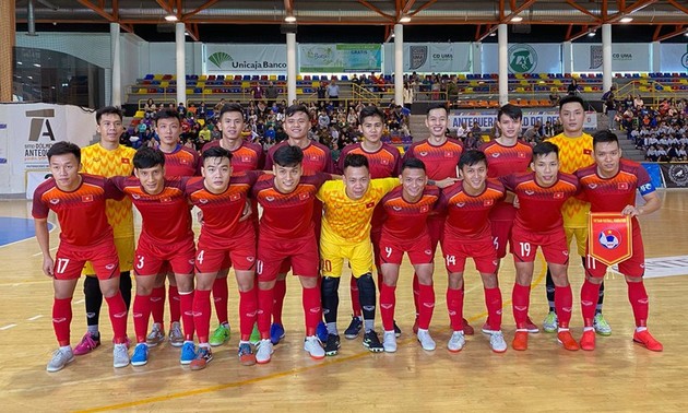 Vietnamesische Futsalmannschaft verliert 1:3 gegen Uma Antaquera in Spanien
