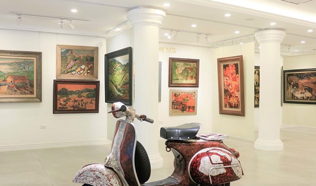 Ausstellung der Ölgemälde in Hanoi