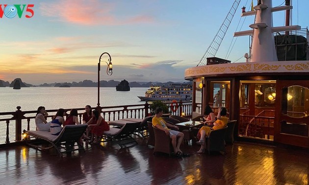 Halong-Bucht gehört zu den 50 schönsten Weltwundern