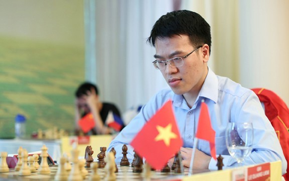 Schachspieler Le Quang Liem siegt gegen die Nummer 10 der Weltrangliste Teimour Radjabov aus Aserbaidschan