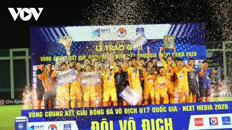 U17-Fußballklub Song Lam Nghe An gewinnt Meisterschaft - Next Media 2020