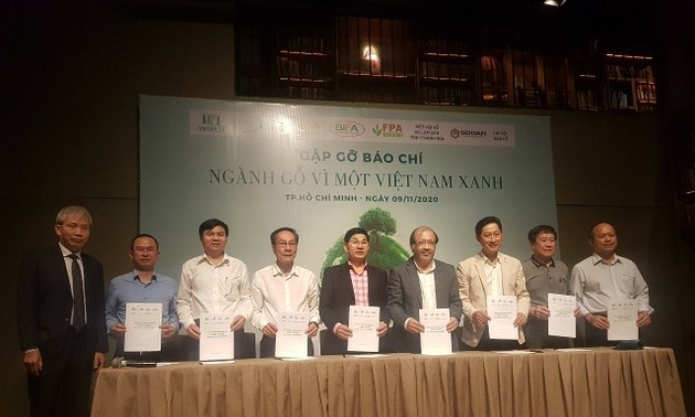 Gründung der grünen Stiftung Vietnams zur Verbesserung des Bewusstseins der Bürger über Schutz der Wälder
