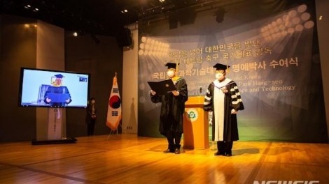 Trainer der vietnamesischen Fußballnationalmannschaft Park Hang-seo erhält Ehrendoktor der südkoreanischen Hochschule