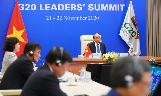  Premierminister Nguyen Xuan Phuc nimmt an Gipfelkonferenz der 20 entwickelten Länder und Schwellenländer online teil