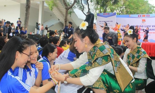 Ho Chi Minh Stadt organisiert Kulturfest der Volksgruppen für Studenten