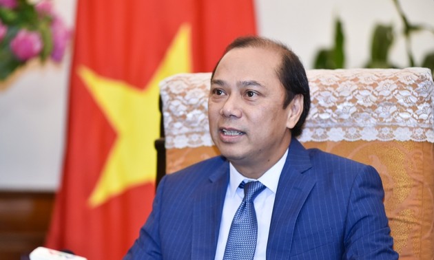 Besuch des Staatspräsidenten Nguyen Xuan Phuc in Laos erreicht große Erfolge
