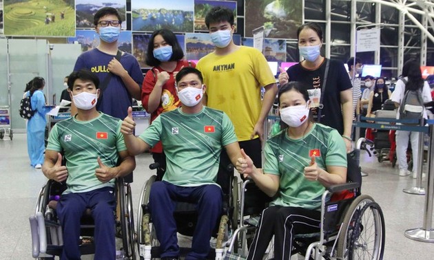 Vietnamesische Sportler mit Behinderungen sind zu Paralympics Tokio 2020 in Japan angekommen