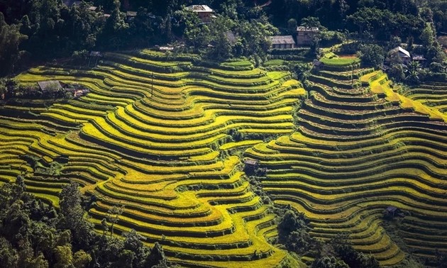 Einstellung der Kultur-und Tourismuswoche “Durch Regionen-Erbe der Reisterrassen in Hoang Su Phi“