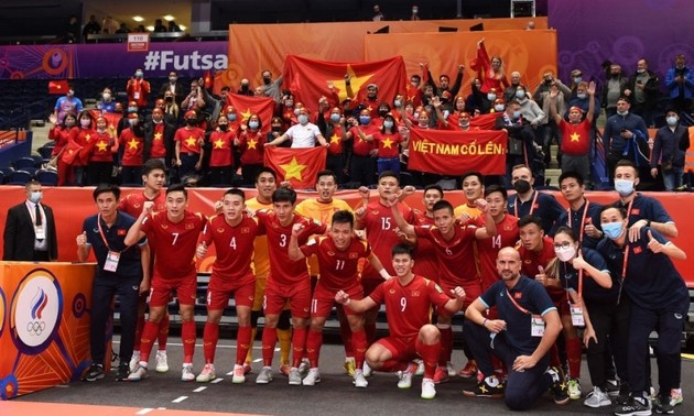   AFC: Vietnamesische Futsalmannschaft verliert knapp gegen russische Mannschaft