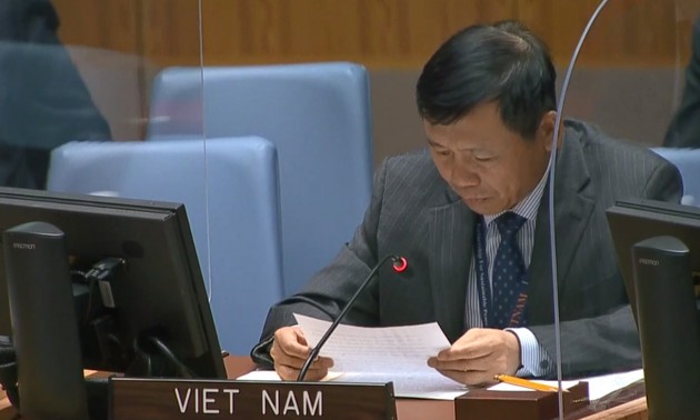 Vietnam und die Weltgemeinschaft sind für Abrüstung der Atomwaffen