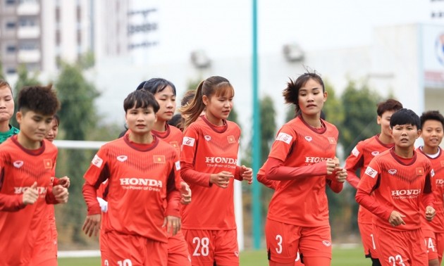 Vietnamesische Fußballmannschaft der Frauen trifft auf Japan und Südkorea
