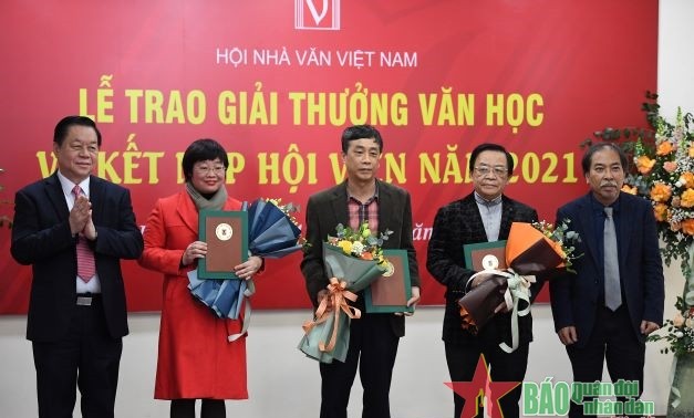 Verband der vietnamesischen Schriftsteller verleiht Literaturpreise 2021