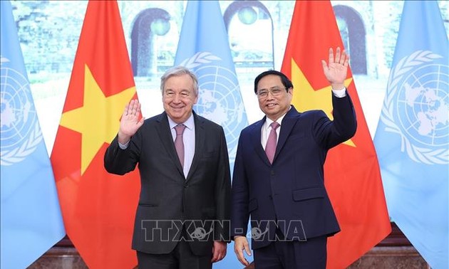 Premierminister Pham Minh Chinh empfängt UN-Generalsekretär Antonio Guterres