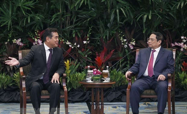 Premierminister Pham Minh Chinh empfängt führende Unternehmer aus Singapur