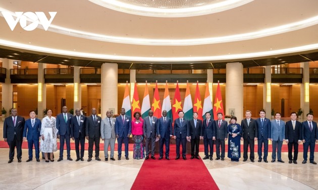 Hochrangige Delegation des Parlaments der Elfenbeinküste beendet Vietnambesuch
