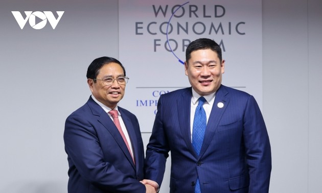  Premierminister Pham Minh Chinh trifft Spitzenpolitiker der Welt bei WEF-Jahrestreffen