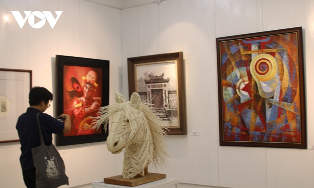 130 Werke für internationale Kunstausstellung “Leben mit Erbe” 