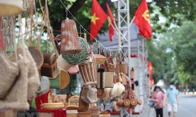 Festival der Geschenkartikel als Mitbringsel aus Hanoi