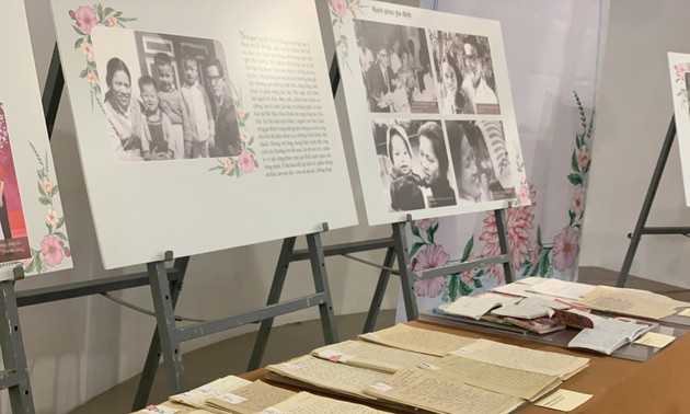 Vietnamesisches Frauenmuseum erhält 300 Gegenstände über Beziehungen zwischen Lehrern und Schülern