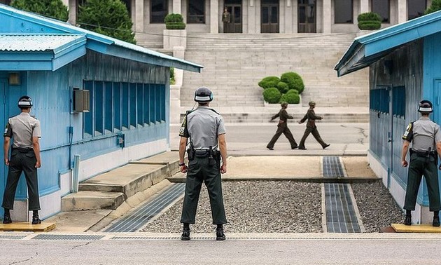 한국, 조선, 유엔 사령부의 첫 번째 삼자회의