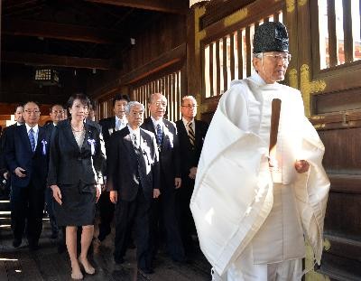 China blasts Japanese legislators’ visits to Yasukuni Shrine 