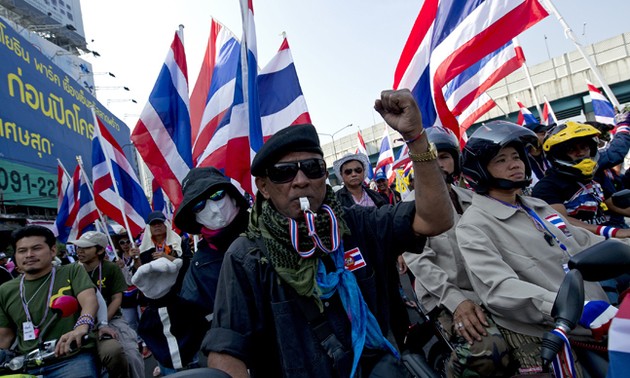 Thailand: bombing targets opposition protesters