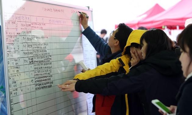  South Korea ferry disaster death toll continues to increase