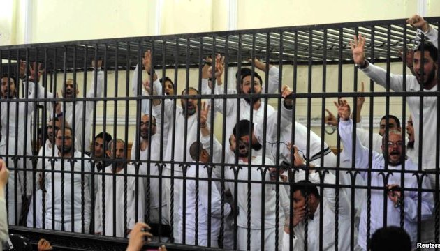 Egyptian court jails 160 MB supporters 