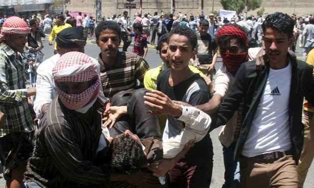 Houthi rebels seize key parts of Yemen’s third-largest city