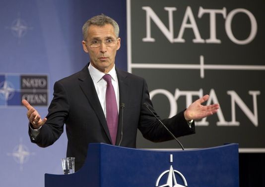 US, NATO pledge to intensify fight against IS 
