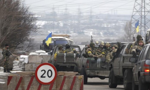 Fighting escalates in Eastern Ukraine prior to Paris 4-party talks 