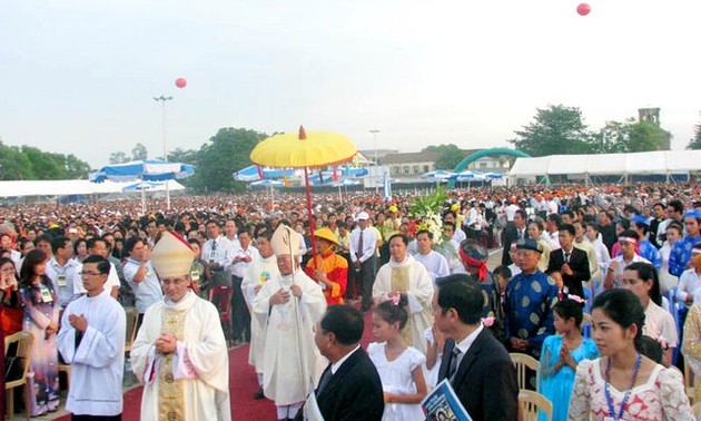 Vietnam garantiza libertad de creencias y religiones de los ciudadanos