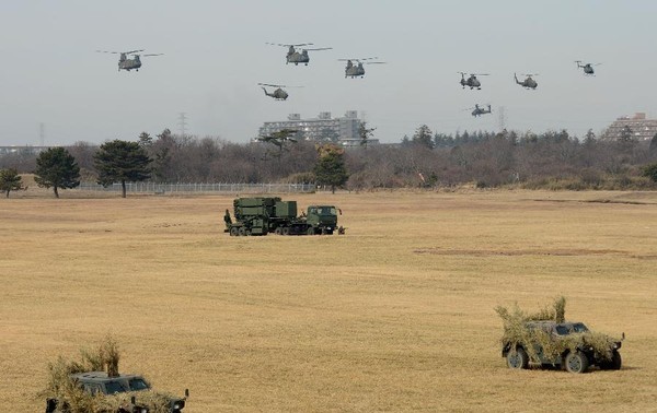 Japón realiza ejercicio militar en defensa de isla